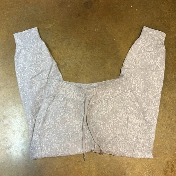 Lululemon Ready to Rulu Classic-Fit High-Rise Jogger Full length - Picture 7 of 9